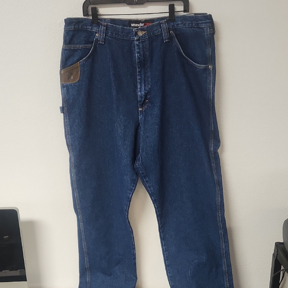 Wrangler Men's Deep Blue Relaxed Jeans
